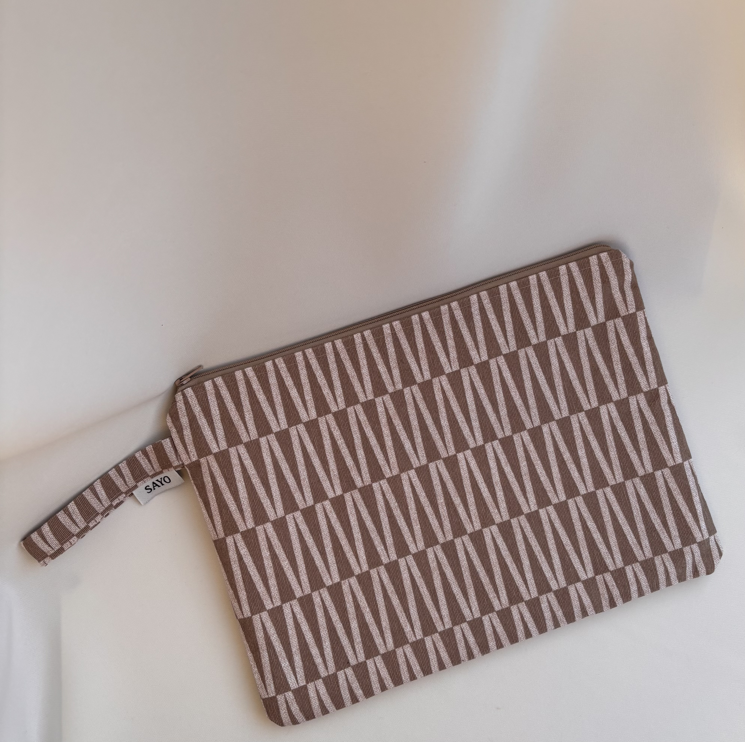 tempImageFkgxTl LINYA Wristlet Bag Large - Image 1